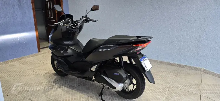 PCX 150 DLX
