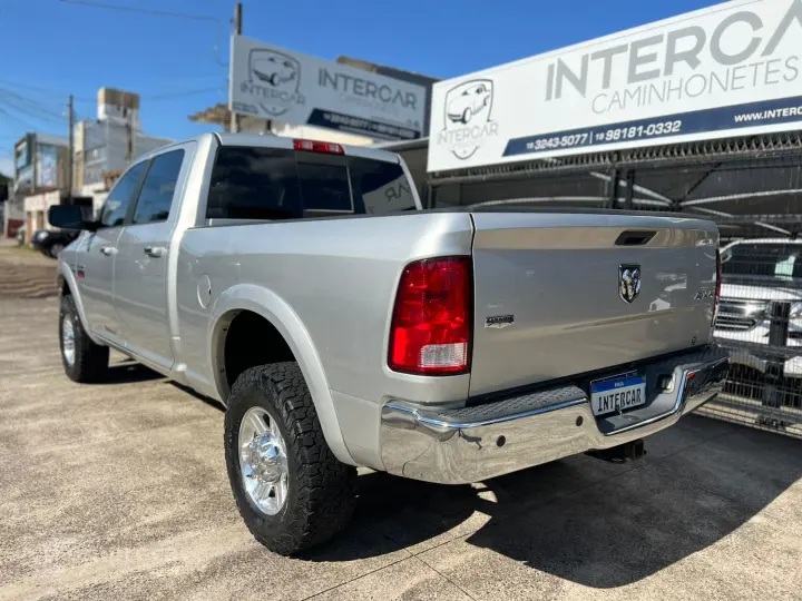 2500 6.7 I6 Turbo Laramie CD 4X4