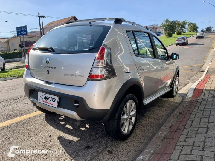 SANDERO STEPWAY Hi-Flex 1.6 16V 5p