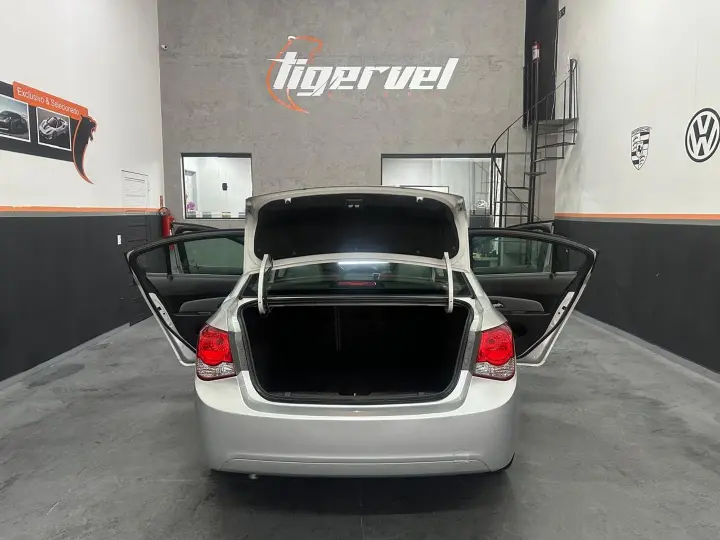 Cruze 1.8 Lt 16V Flex 4P Automático