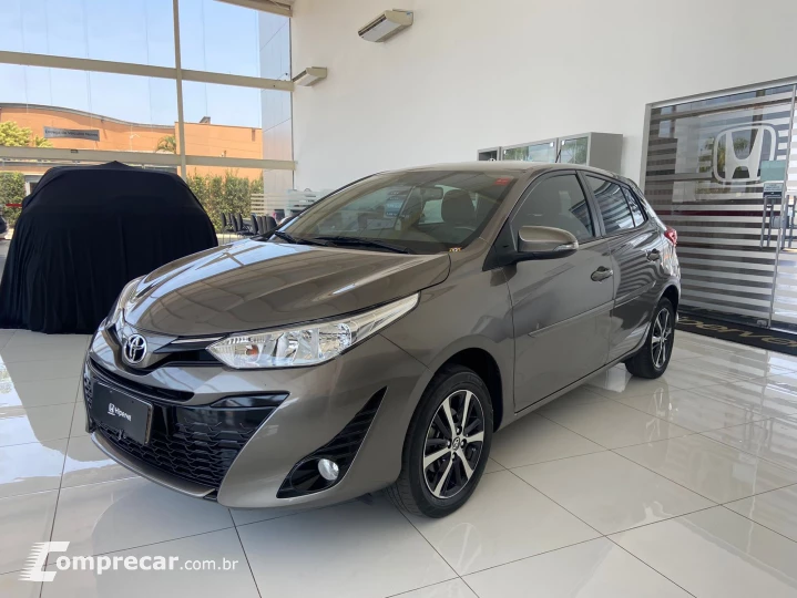 YARIS 1.5 16V Sedan XS Connect