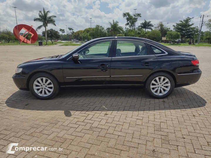 AZERA 3.3 MPFI GLS Sedan V6 24V