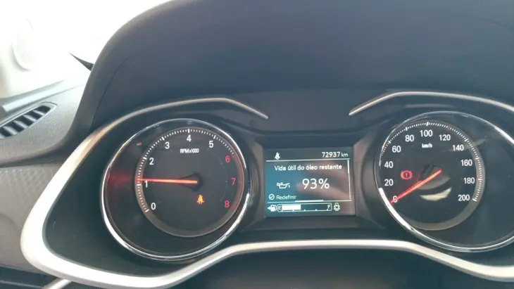 ONIX SEDAN Plus LTZ 1.0 12V TB Flex Mec.