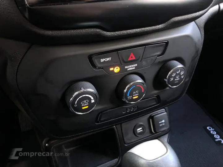 Renegade 1.8 16V Flex 4P Automático
