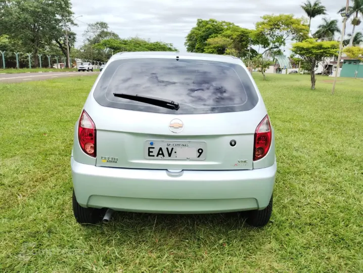 CELTA 1.0 MPFI Life 8V