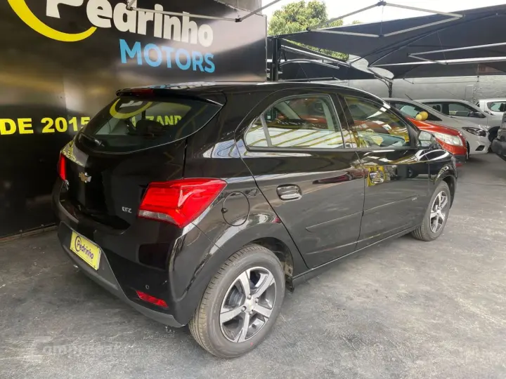 Onix Hatch 1.4 4P FLEX LTZ AUTOMÁTICO