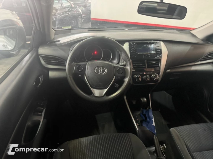 YARIS 1.5 16V Sedan XL Live