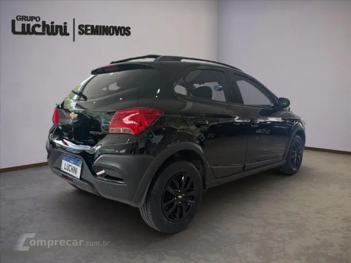 ONIX 1.4 MPFI ACTIV 8V FLEX 4P AUTOMÁTICO