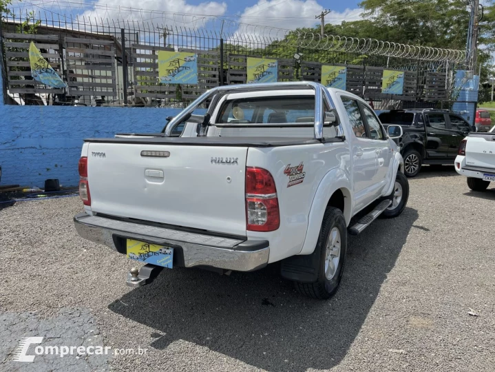 Hilux CD D4-D 4x4 3.0 TDI Dies. Mec.