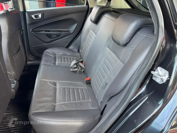 FIESTA 1.6 Titanium Hatch 16V