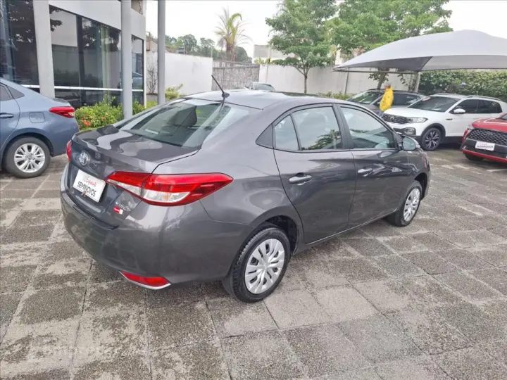 YARIS 1.5 16V FLEX SEDAN XL MULTIDRIVE