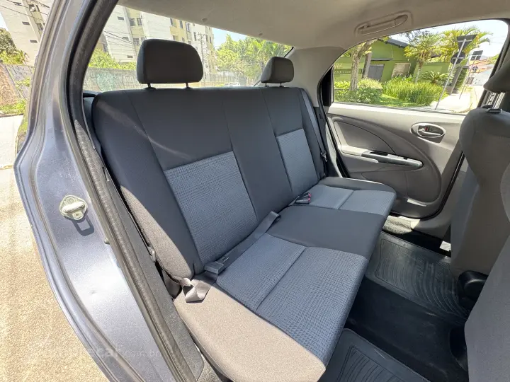 ETIOS 1.5 X Sedan 16V