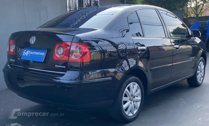 Polo Sedan 1.6 4P FLEX COMFORTLINE I-MOTION AUTOMATIZADO
