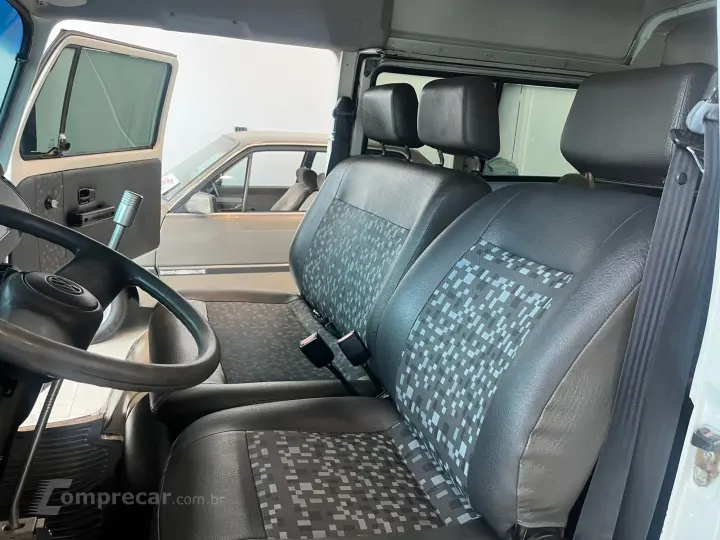 KOMBI 1.6 MI STD 8V ÁLCOOL 3P MANUAL