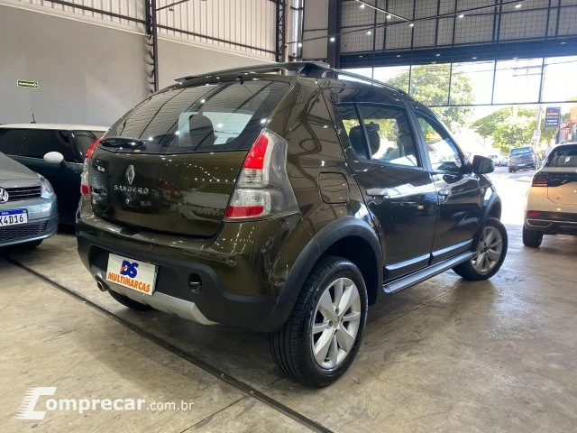 SANDERO - 1.6 STEPWAY 8V 4P MANUAL