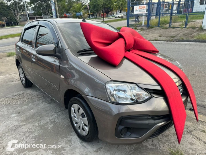 Etios Hatch 1.3 16V 4P FLEX EX