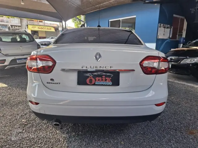 FLUENCE - 2.0 DYNAMIQUE PLUS 16V 4P AUTOMÁTICO