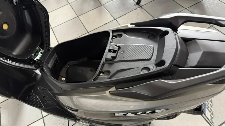 ELITE 125C - scooter