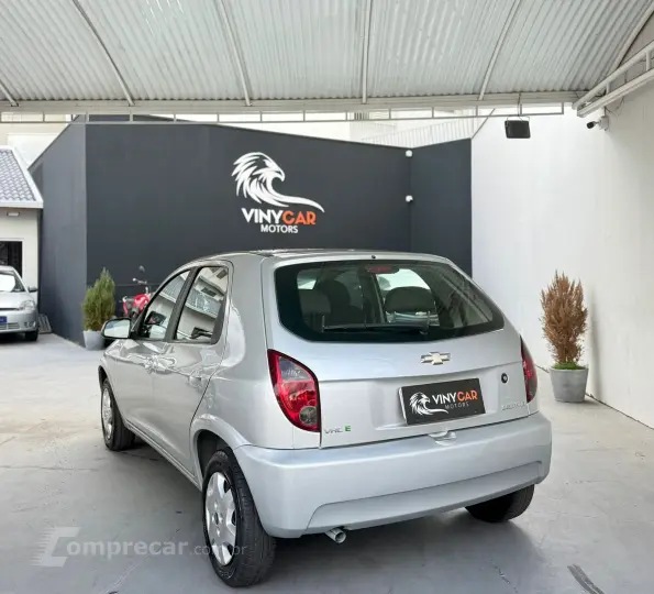 CELTA 1.0 MPFI LT 8V