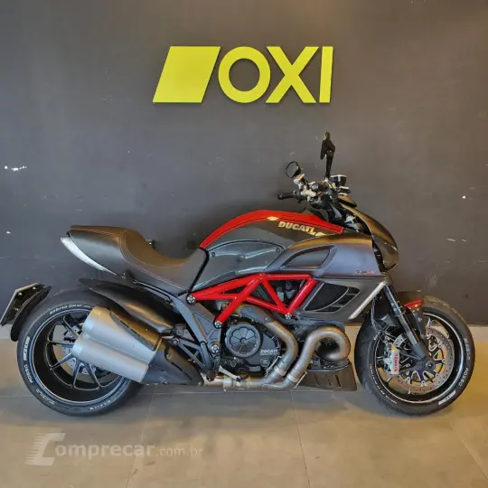 DIAVEL 1198 Carbon