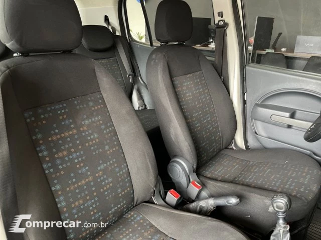 UNO - 1.0 EVO VIVACE 8V 4P MANUAL