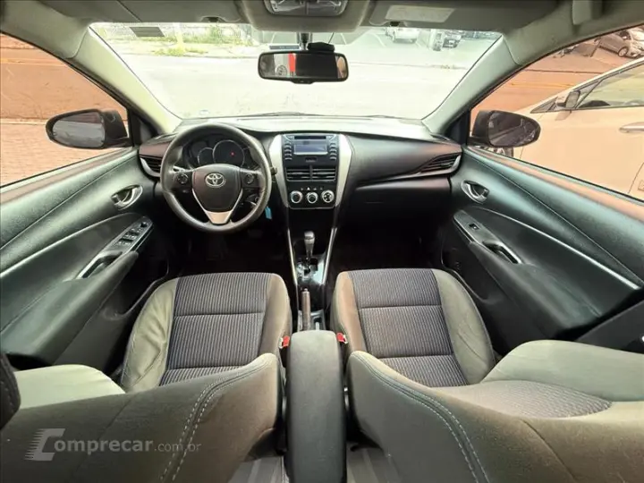 YARIS 1.5 16V Sedan XL