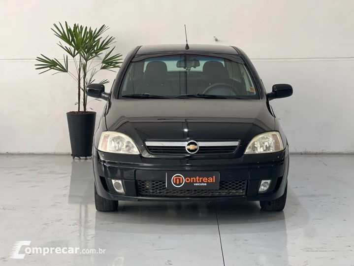 CORSA 1.4 MPFI Premium Sedan 8V