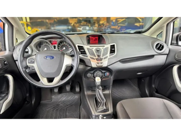 FIESTA 1.6 SE HATCH 16V FLEX 4P MANUAL