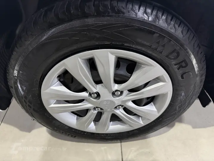 HB20S 1.6 COMFORT PLUS 16V FLEX 4P AUTOMÁTICO