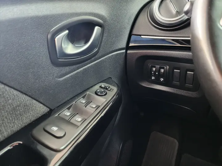 CAPTUR Intense 1.3 TB 16V Flex 5p Aut.