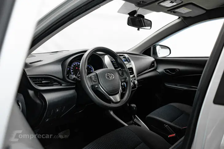 YARIS 1.5 16V Sedan XL live Multidrive