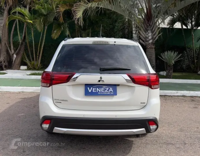 OUTLANDER 2.2 165CV DIESEL