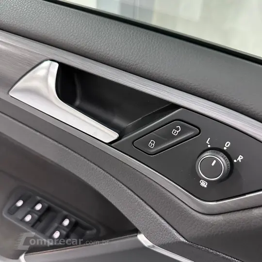 Golf Comfort. 200 TSI 1.0 Flex 12V Aut.