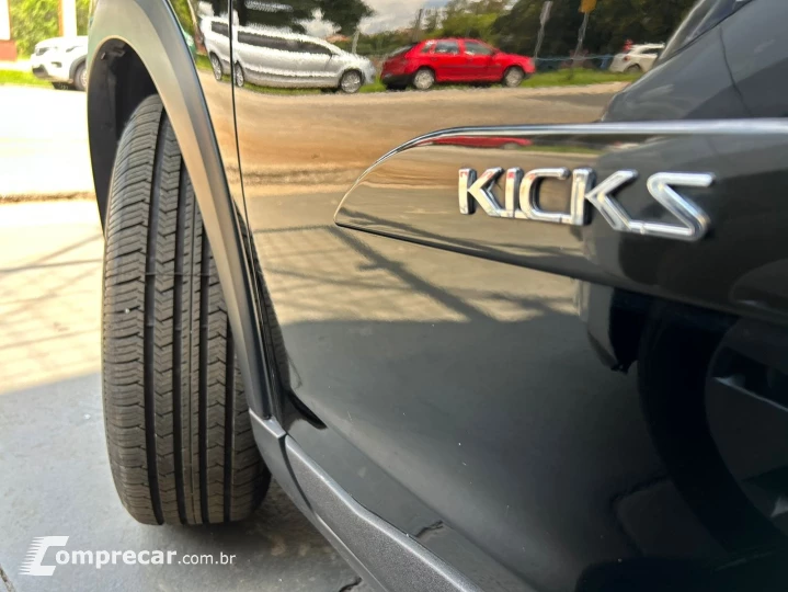 KICKS S 1.6 16V FlexStar 5p Mec.