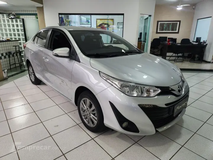Yaris Sedan 1.5 16V 4P FLEX PLUS MULTIDRIVE AUTOMÁTICO CVT