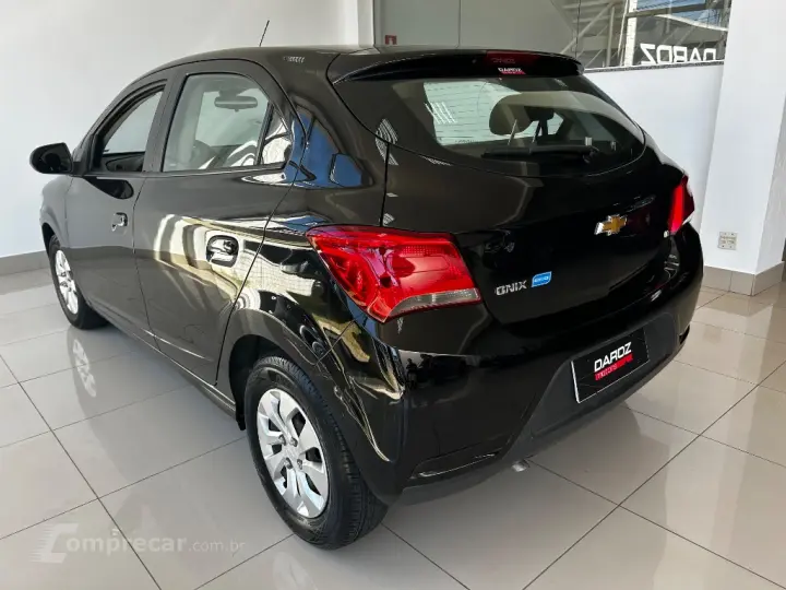 ONIX HATCH LT 1.0 8V FlexPower 5p Mec.