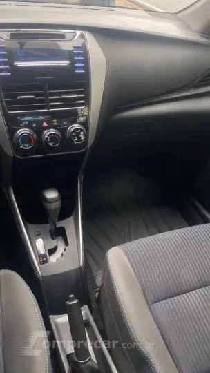 Yaris Sedan 1.5 16V 4P FLEX XLS MULTIDRIVE AUTOMÁTICO CVT