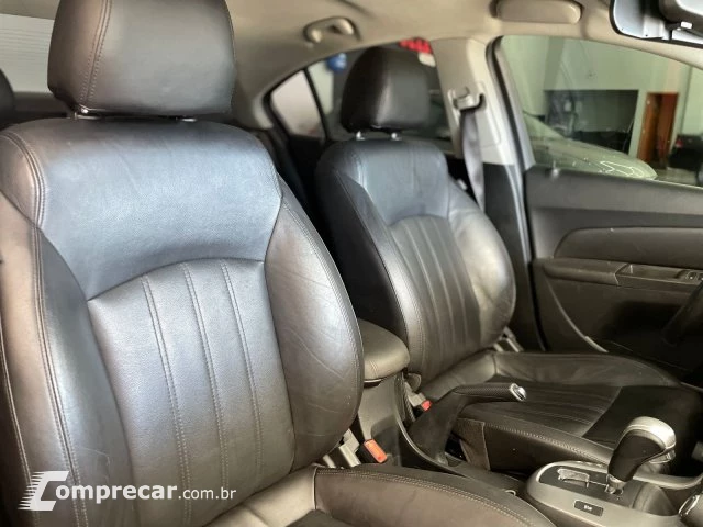 CRUZE SEDAN - 1.8 LT 16V 4P AUTOMÁTICO