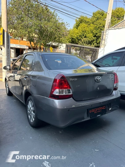 ETIOS 1.5 X Standard Sedan 16V