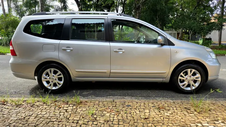 GRAND LIVINA 1.8 SL 16V