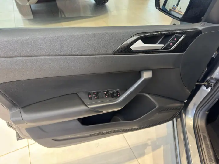 Polo Hatch 1.0 4P 170 TSI HIGHLINE AUTOMÁTICO