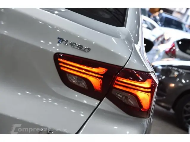 ONIX - 1.0 TURBO PLUS LT AUTOMÁTICO