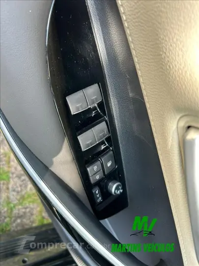 COROLLA 1.8 VVT-I Hybrid Altis Premium