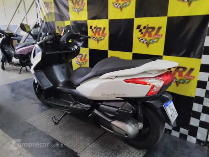 JTZ/DOWNTOWN PEOPLE GT 300I