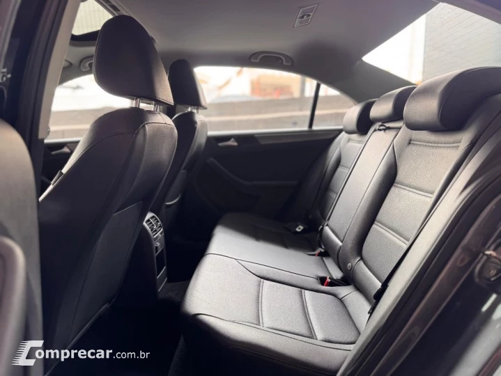 JETTA Comfortline 1.4 TSI 16V 4p Aut.