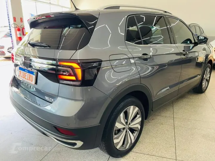 T CROSS HIGHLINE 250 TSI AUT