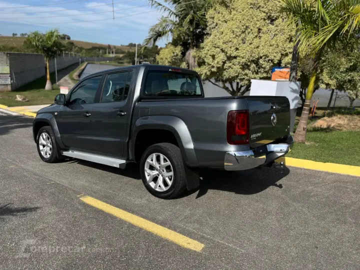 AMAROK 3.0 V6 TDI DIESEL HIGHLINE CD 4MOTION AUTOMÁTICO