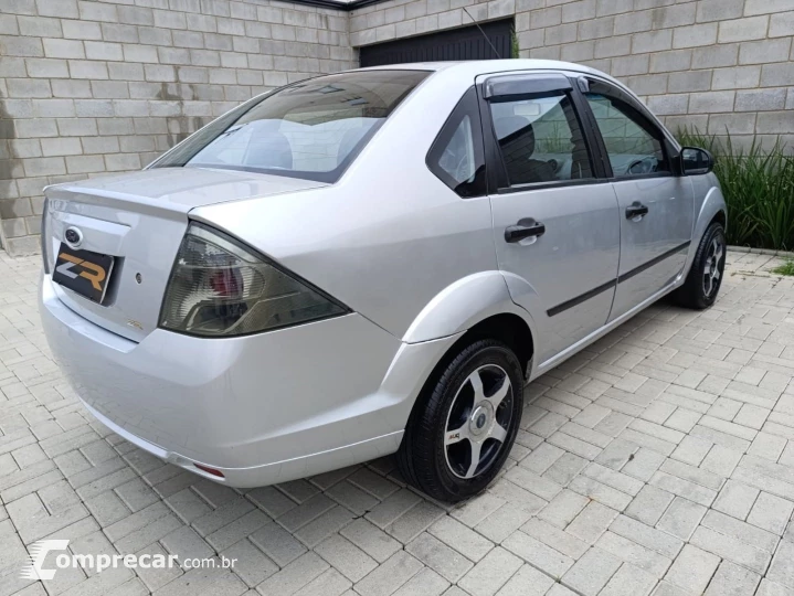 FIESTA 1.6 MPI FIRST SEDAN 8V FLEX 4P MANUAL