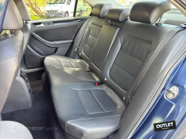 JETTA 2.0 COMFORTLINE FLEX 4P TIPTRONIC