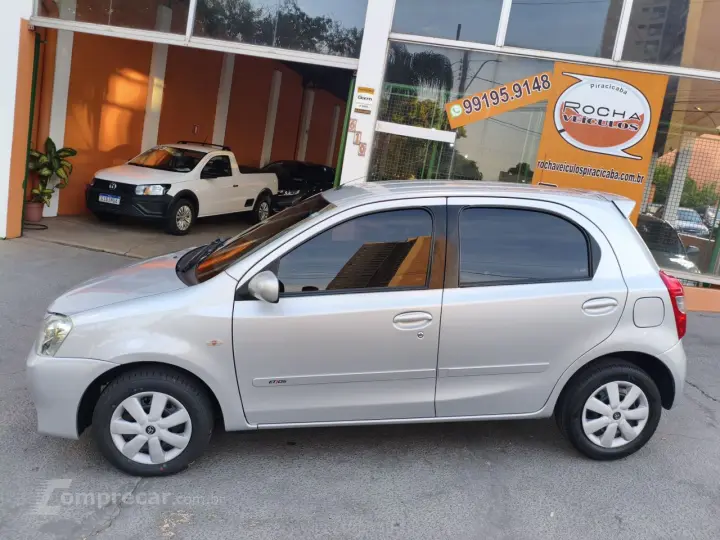 Etios Hatch 1.3 16V 4P FLEX XS